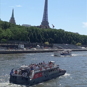 4APARIS8